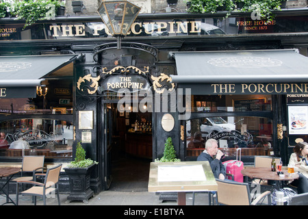 Stachelschwein Freehouse Charing Cross Road am Leicester Square - London-UK Stockfoto