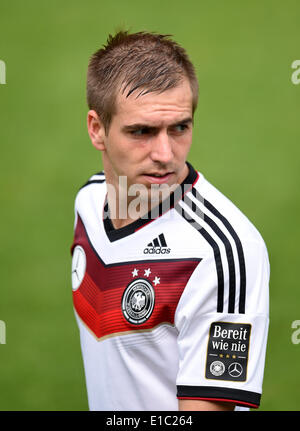 Passeier, Italien. 30. Mai 2014. Philipp Lahm der deutschen Fußball-Nationalmannschaft besucht eine Trainingseinheit auf einem Trainingsplatz in St. Leonhard in Passeier, Italien, 30. Mai 2014. Deutschlands Fußball Mannschaft bereitet sich auf die kommende FIFA WM 2014 in Brasilien bei einem Trainingslager in Südtirol bis 30. Mai 2014. Foto: Andreas Gebert/Dpa/Alamy Live-Nachrichten Stockfoto