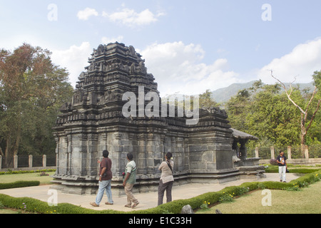 Mahadev Tempel, Tambdi Surla, Shaivite Tempel aus dem 12. Jahrhundert, älteste Tempel in Goa, Mollem National Park, Indien Stockfoto