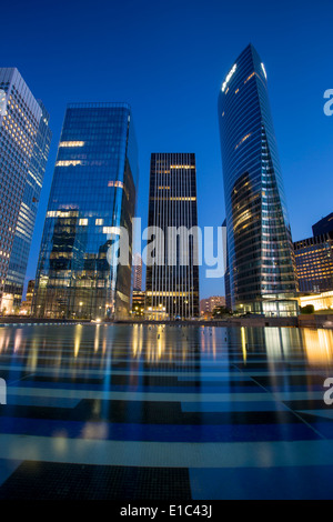 Moderne Gebäude von La Défense, Paris Frankreich Stockfoto