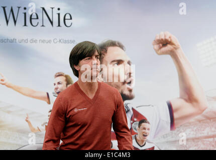 Passeier, Italien. 30. Mai 2014. Trainer Joachim Loew von der deutschen Fußball-Nationalmannschaft hinterlässt eine Pressekonferenz auf ein Training Verbindung an St. Leonhard in Passeier, Italien, 30. Mai 2014. Deutschlands Fußball Mannschaft bereitet sich auf die kommende FIFA WM 2014 in Brasilien bei einem Trainingslager in Südtirol bis 30. Mai 2014. Foto: Andreas Gebert/Dpa/Alamy Live-Nachrichten Stockfoto