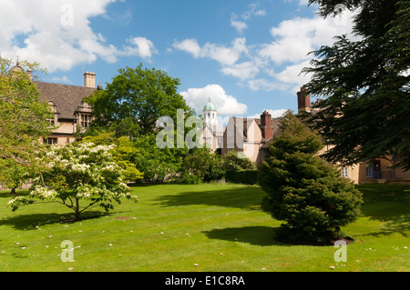 Das vordere Viereck des Trinity College in Oxford, England. Stockfoto