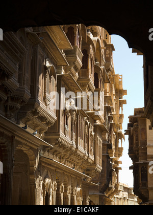 Indien, Rajasthan, Jaisalmer, Patwon Ki Haveli, dekoriert kunstvoll historischen ehemaligen Kaufmannshaus Stockfoto