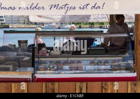 Flensburg, Deutschland. 30. Mai 2014. Eindrücke des ersten Tages des Rum Regatta 2014 Flensburg in Flensburg, Schleswig-Holstein, Nord-Deutschland-Kredit genommen: Björn Deutschmann/Alamy Live News Stockfoto