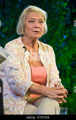 Kate Adie sprechen über das Leben der Frauen im ersten Weltkrieg bei Hay Festival 2014 © Jeff Morgan Stockfoto