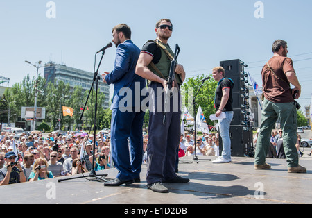 selbst ernannter Vorsitzender des Obersten Sowjet von Donezk Volksrepublik Republik Denis Pushilin während der Kundgebung am 18. Mai 2014, Donezk Stockfoto