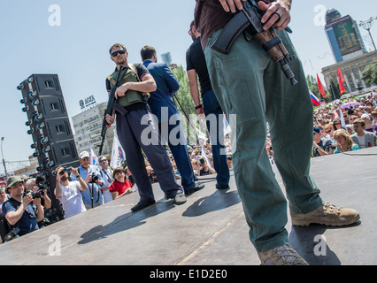 selbst ernannter Vorsitzender des Obersten Sowjet von Donezk Volksrepublik Republik Denis Pushilin während der Kundgebung am 18. Mai 2014, Donezk Stockfoto