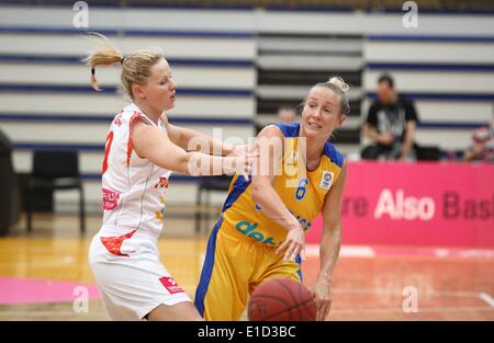 Sopot, Polen. 31. Mai 2014. Sopot, Polen 31. Mai 2014 Polen Gesichter Schweden im freundlichen Frau Basketball Spiel in 100-Lecia Sporthalle in Sopot.Frida Eldebrink (6) in Aktion während des Spiels © Michal Fludra/NurPhoto/ZUMAPRESS.com/Alamy Live-Nachrichten Stockfoto