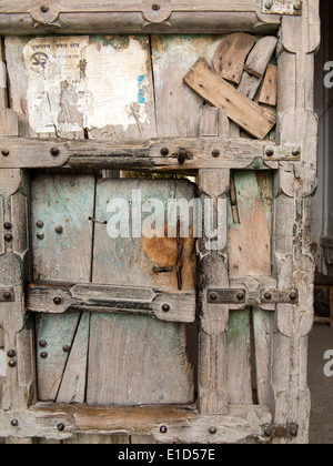 Indien, Rajasthan, Jodhpur, urban Decay, alte Haustüre Stockfoto