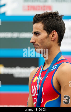 London, UK. 31. Mai 2014. Sieger Mario MOLA (ESP) auf dem Podium nach der ITU World Triathlon Elite Mens stattfindet im Hyde Park. Bildnachweis: Aktion Plus Sport/Alamy Live-Nachrichten Stockfoto