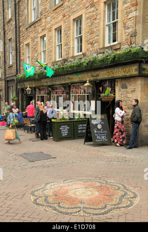 UK, Schottland, Edinburgh, Rose Street, Pub, Menschen, Stockfoto