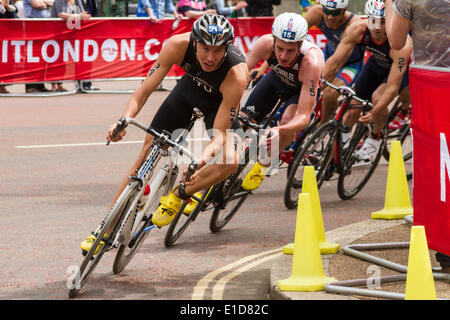 Jonas Schomburg, (51) konkurriert in der ITU World Triathlon Series Event, London UK. 31. Mai 2014 Stockfoto