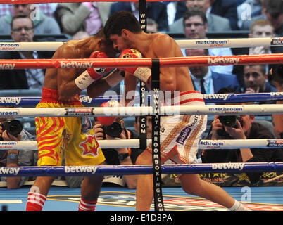 London, UK. 31. Mai 2014. WBA Bantamgewicht Meisterschaft Jamie McDonnell versus Tabtimdaeng Na Rachawat. McDonnell, gewann den Kampf durch Anhalten Tabtimdaeng Na Rachawat in der 10. Runde Credit: Action Plus Sport/Alamy Live News Stockfoto