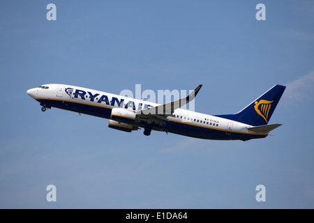 Ryanair-Boeing 737-800 ausziehen Stockfoto