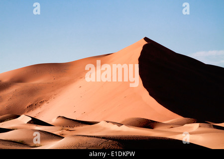 Erg Chebbi Sanddünen in der Sahara Wüste in der Nähe von Merzouga, Marokko Stockfoto