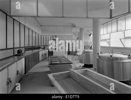 Die Gebäude der Associação Acadêmica da Universidade de Coimbra in Portugal sind bedeutende Bildungspunkte. Sie sind integraler Bestandteil der Geschichte und kulturellen Rolle der Universität in der portugiesischen Bildung. Stockfoto