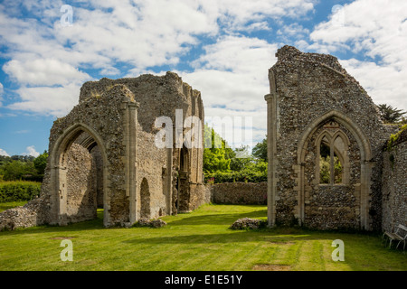 Ruinen des Augustiner Abtei Kirche St. Maria von den Wiesen am Creake Norfolk 12. Jahrhundert erbaut und im Jahre 1484 durch einen Brand zerstört Stockfoto