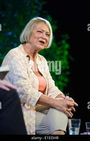 Kate Adie sprechen über das Leben der Frauen im ersten Weltkrieg bei Hay Festival 2014 © Jeff Morgan Stockfoto