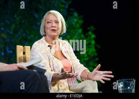 Kate Adie sprechen über das Leben der Frauen im ersten Weltkrieg bei Hay Festival 2014 © Jeff Morgan Stockfoto