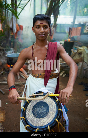 Indien, Bundesstaat Kerala, herum Kannur, Teyyam Zeremonie, Gott abbildende Stockfoto