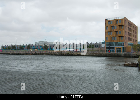 Roath-Sperre, BBC Studio-Komplex an der Cardiff Bay, South Wales. Stockfoto