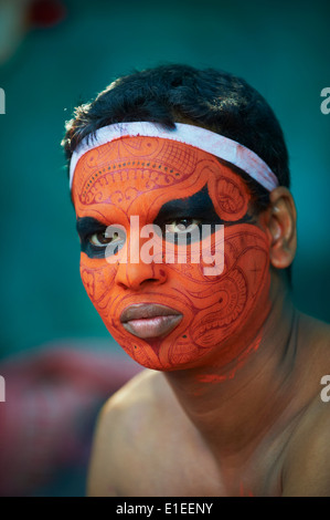 Indien, Bundesstaat Kerala, herum Kannur, Teyyam Zeremonie, Gott abbildende Stockfoto