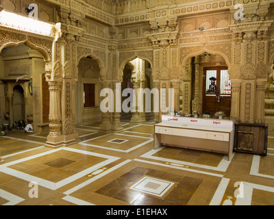 Indien, Jaisalmer, Rajasthan, Lodurva, Amar Sagar Jain Tempel Innenraum Stockfoto