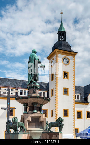 Statue des Markgrafen von Meißen Otto Der Reiche (Otto den reichen), Rathaus (Rathaus) am Obermarkt in Freiberg, Sachsen, Deutschland Stockfoto