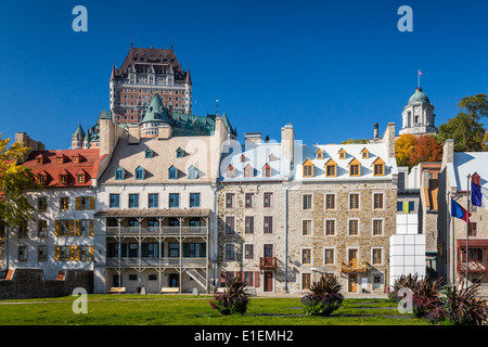 Fairmont Chateau Frontenac und die historischen Gebäude der Unterstadt in der Altstadt von Quebec, Quebec Stadt, Quebec, Kanada. Stockfoto