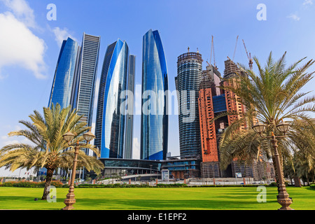 Moderne Gebäude in Abu Dhabi Stockfoto