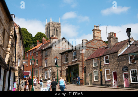 Steile Hügel im Stadtzentrum von Lincoln, Lincolnshire England UK Stockfoto