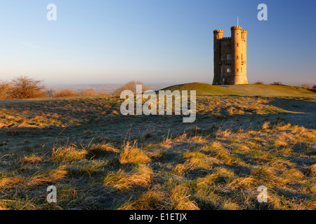 Broadway Tower am frostigen Morgen Stockfoto