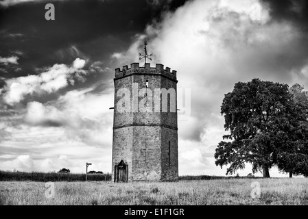 Wroxton Taubenschlag. Gotischen Stil Torheit. Wroxton, Oxfordshire, England. Monochrom Stockfoto