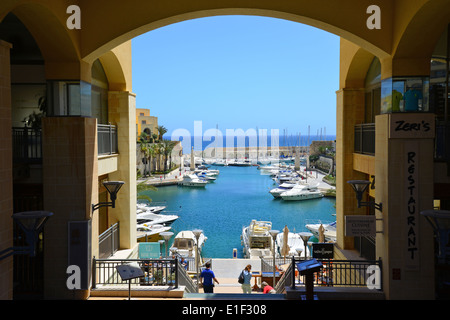 Portomaso Marina, Paceville, St. Julians (San Ġiljan), nördlichen Hafenviertel, Malta Majjistral Region, Republik Malta Stockfoto