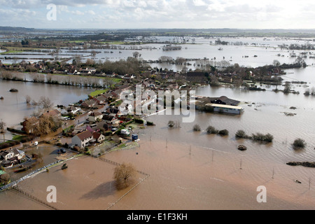Luftbild von der überfluteten Dorf Heide auf der Somerset Ebene Stockfoto