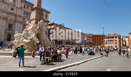 Piazza Navona, Panorama-Bild auf der Suche nach Norden, Stadtzentrum von Rom, Italien Europa Stockfoto