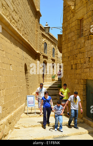 Gasse in The Citadella, Città Victoria, Gozo (Ghawdex), Gozo und Comino Bezirk, Gozo Region, Republik Malta Stockfoto