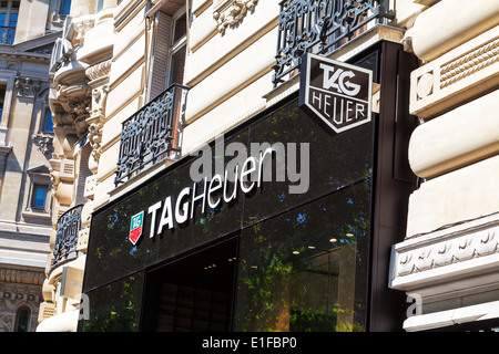 Tag Heuer Schild über Shop-Uhren-Shop auf der Champs Elysees in Paris Frankreich Stockfoto