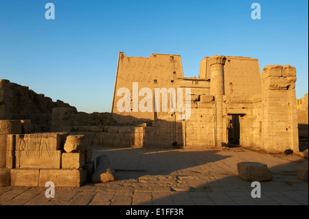 Ägypten, Nil Senke, Edfou, Horus Tempel Stockfoto