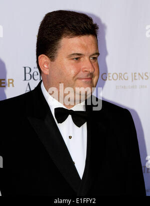 Großartiger Herzog George Mikhailovich von Rußland kommt für die Bernadotte Art Awards 2014 im Grand Hotel in Stockholm, 2. Juni 2014. Foto: Albert Nieboer / /dpa - kein Draht-Dienst - Stockfoto