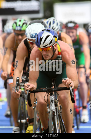 Murray an der Bike-Bühne während der 2014 ITU Triathlon in London stattfand. Stockfoto