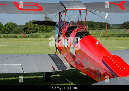 De Havilland Tiger Moth DH82A G-BYLB Doppeldecker am Northrepps Flugplatz Norfolk Stockfoto