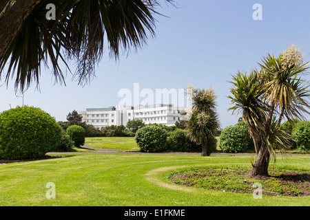 Palmen und die Midland Hotel Morecambe Lancashire England UK Stockfoto