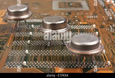 alten Silizium-Chip auf der Leiterplatte Stockfoto