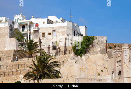 Alte Festung und Wohnhäuser in Medina. Tanger, Marokko Stockfoto