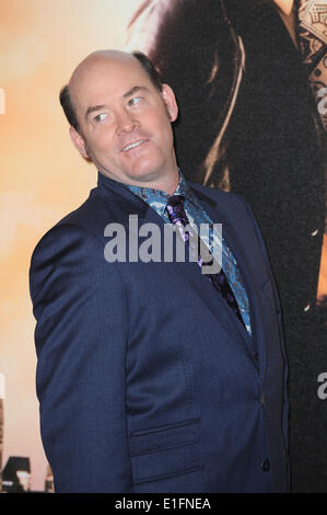 London, UK, UK. 11. Dezember 2013. David Koechner besucht die UK-Premiere von "Anchorman 2: The Legend Continues'' at Vue West End. © Ferdaus Shamim/ZUMA Wire/ZUMAPRESS.com/Alamy Live-Nachrichten Stockfoto