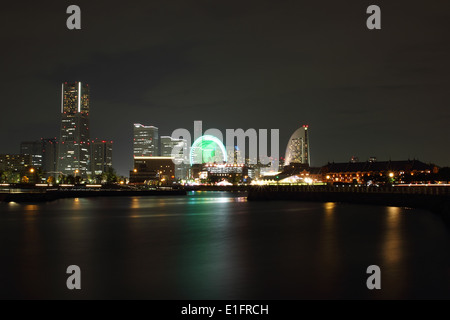Die Stadt Yokohama in Japan in der Nacht Stockfoto