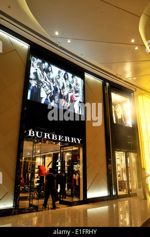 Burberry Boutique Ifc Mall Pudong Shanghai China Stockfoto