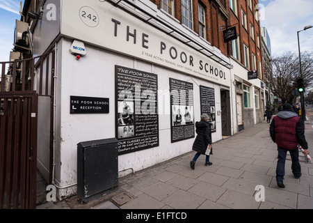 Die Armen ist eine Drama-Schule befindet sich in Kings Cross in London, Großbritannien Stockfoto