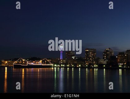Die Stadt Yokohama in Japan in der Nacht Stockfoto